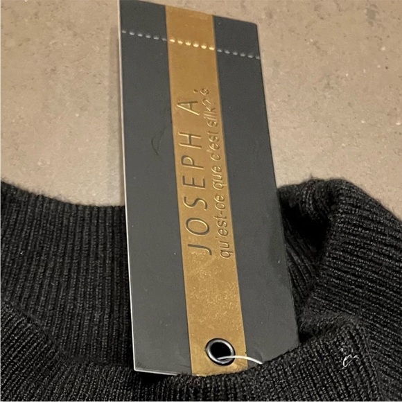 🔥NWOT Saks 5th Avenue - Joseph A Black Mock Neck Sweater w Sequin Sleeves - XL - Picture 9 of 12